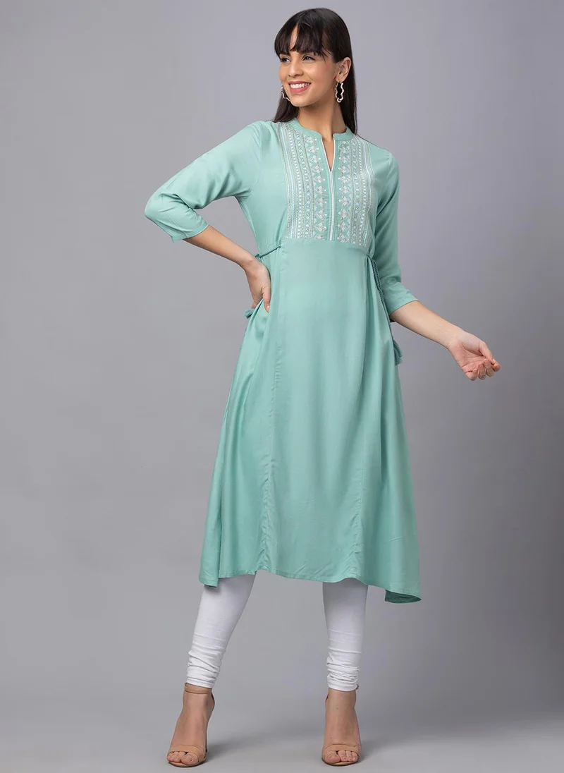 globus Globus Women Yoke Design Band Collar Thread Work Kurta